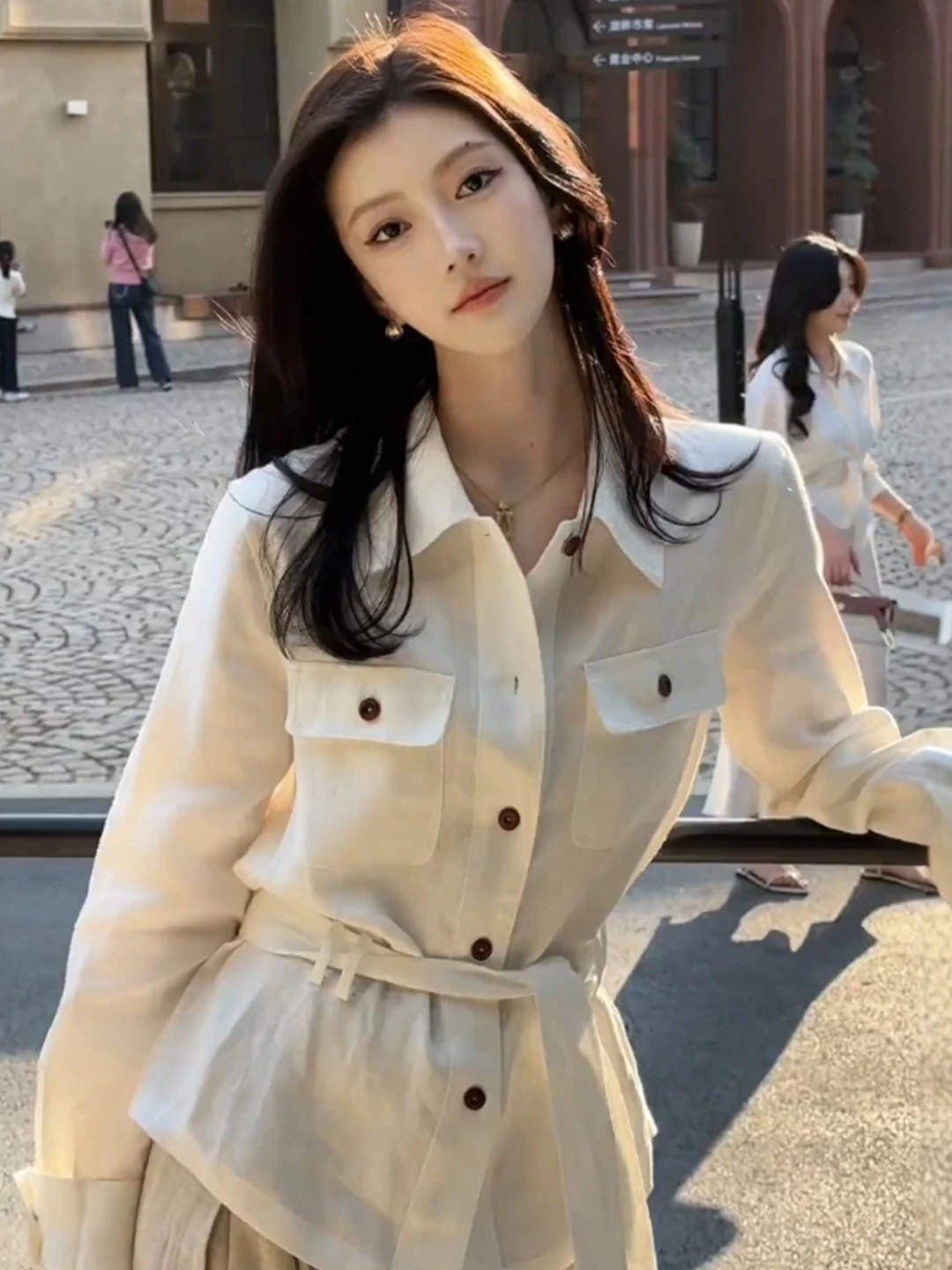 

Элегантная женская рубашка с длинным рукавом и воротником, свободного кроя, с поясом на талии, средней длины, в корейском стиле, из полиэстера.