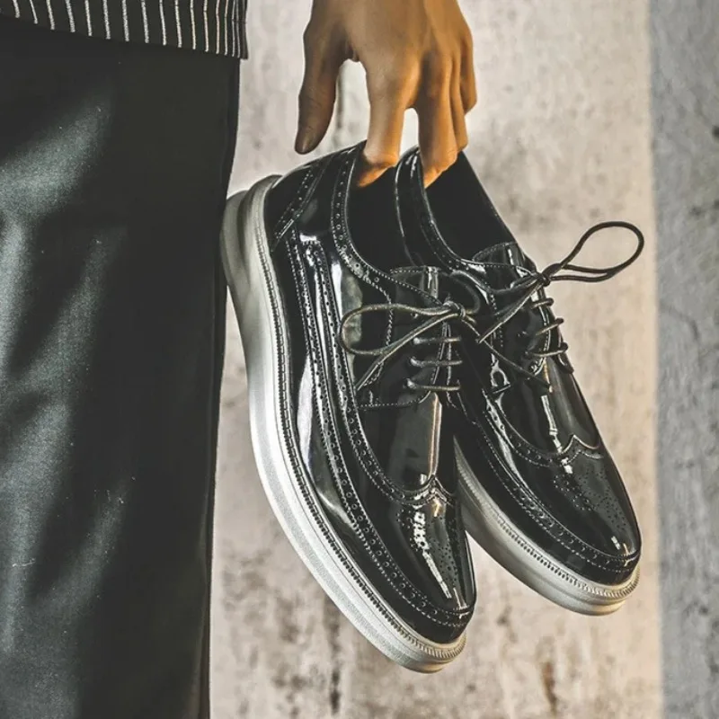 

Shoes for Men High Quality Patent Leather Business Formal Shoe Fashion Casual Leather Shoe Luxury Men Dress Shoes Zapatos Hombre