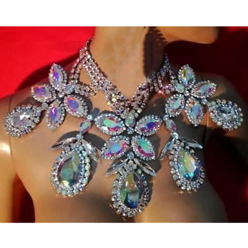 

European praise style necklace, luxurious zircon rhinestone droplet shaped pendant necklace, women's ball neck jewelry