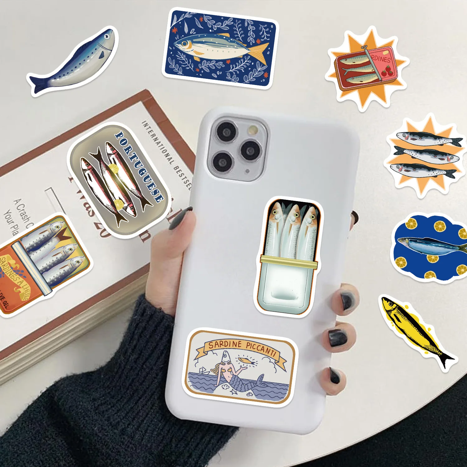 50/100 قطعة من ملصقات خربش السردين الكرتونية، شارات مقاومة للماء لأمتعة الجيتار والهاتف المحمول والقرطاسية #5