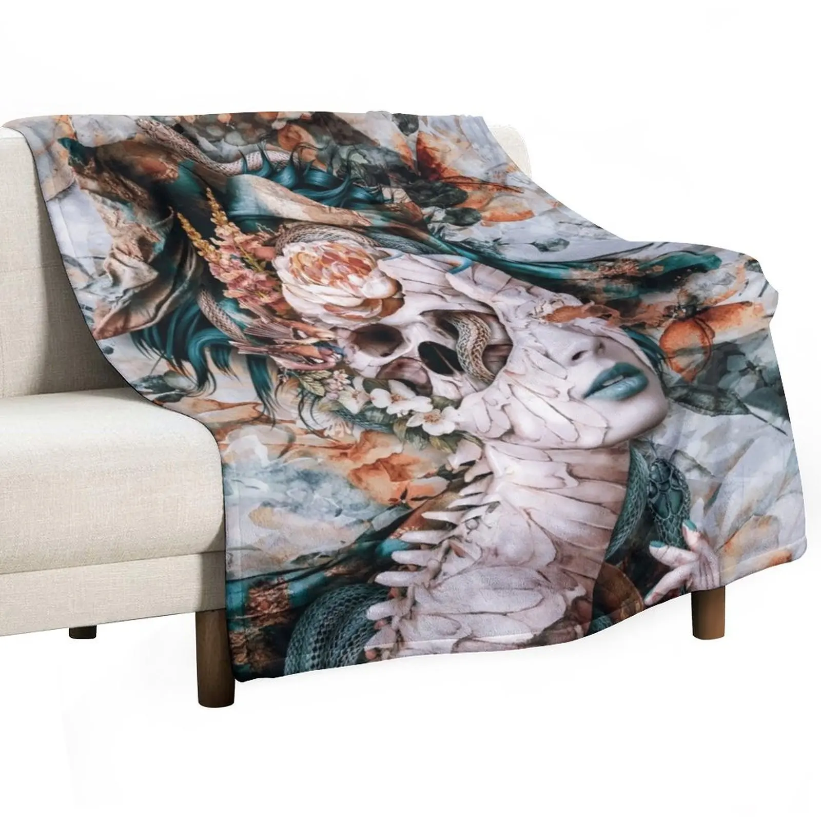 Queen of Snakes II Throw Blanket For Sofa Thin Fashion Sofas Blankets