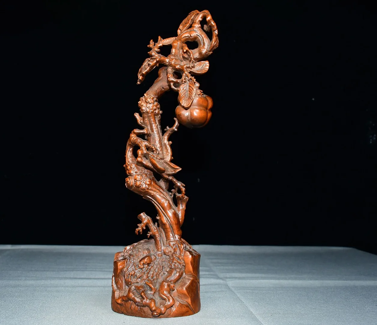 Folk Collection Old Boxwood persimmon tree Persimmon vine May everything go as you wish. Study Amass wealth Ornaments