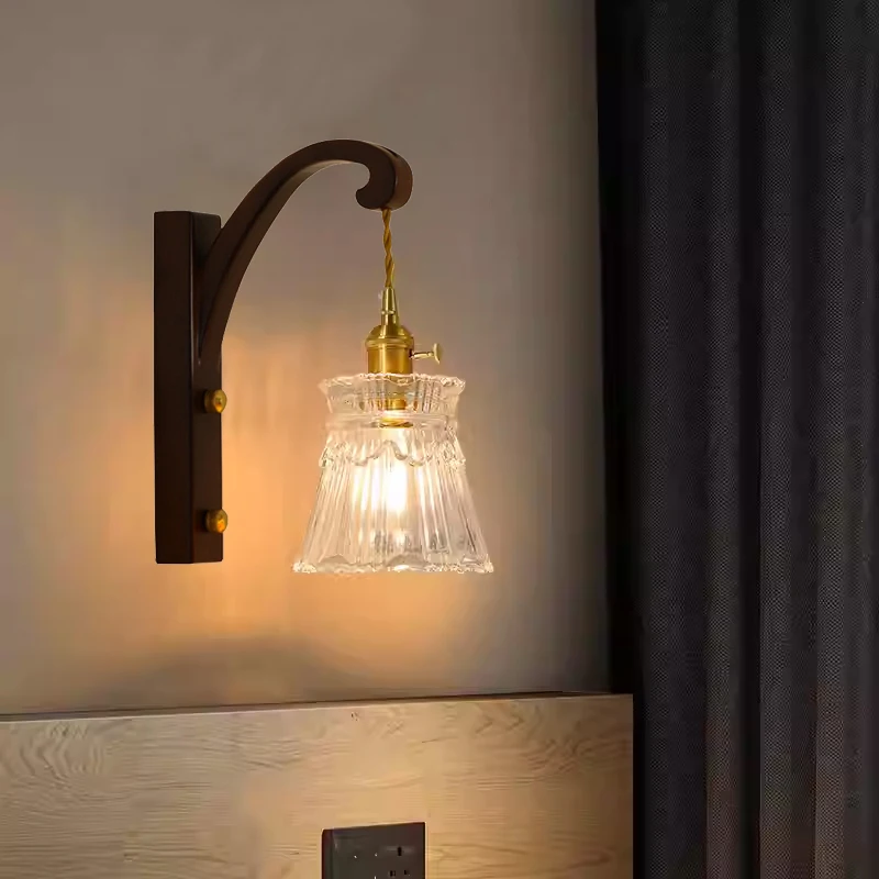 Moderne japanische Messing Wandleuchte Schlafzimmer Nachttischlampe Badezimmer Garderobe Hintergrund Wandspiegel vorne kreative Glaswandleuchte