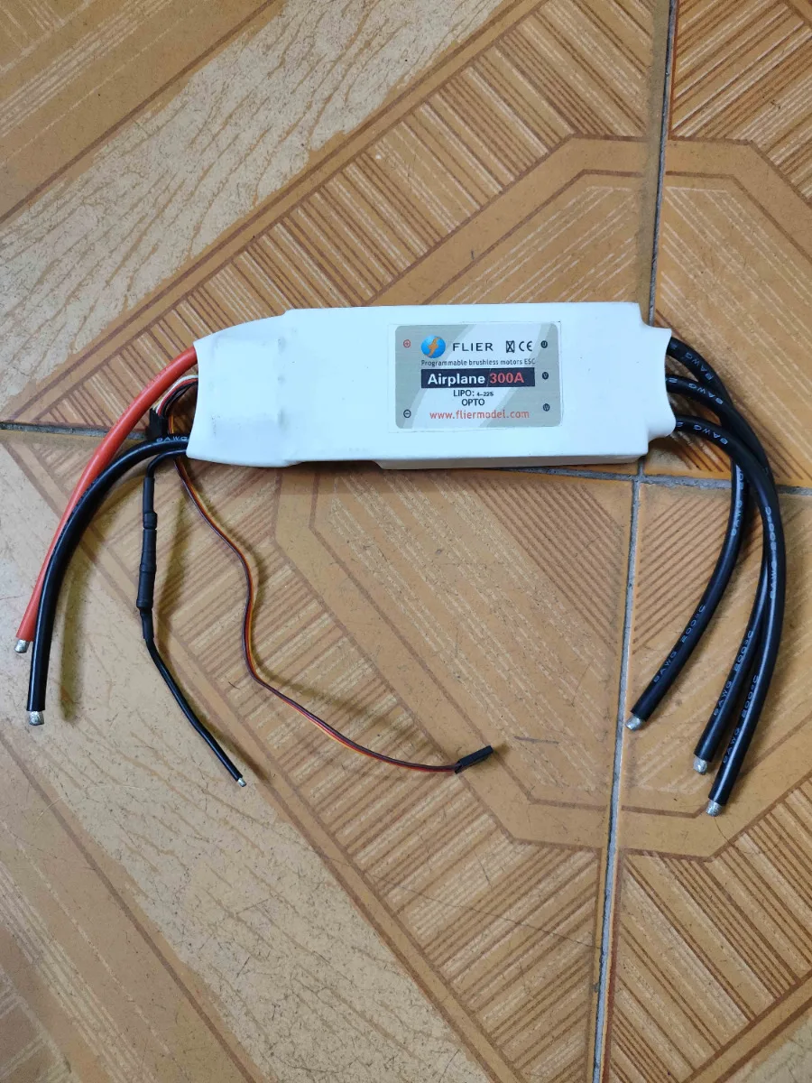 

Flier 22S 300A HV ESC для бесщеточного двигателя для радиоуправляемого самолета без программирования USB проводов