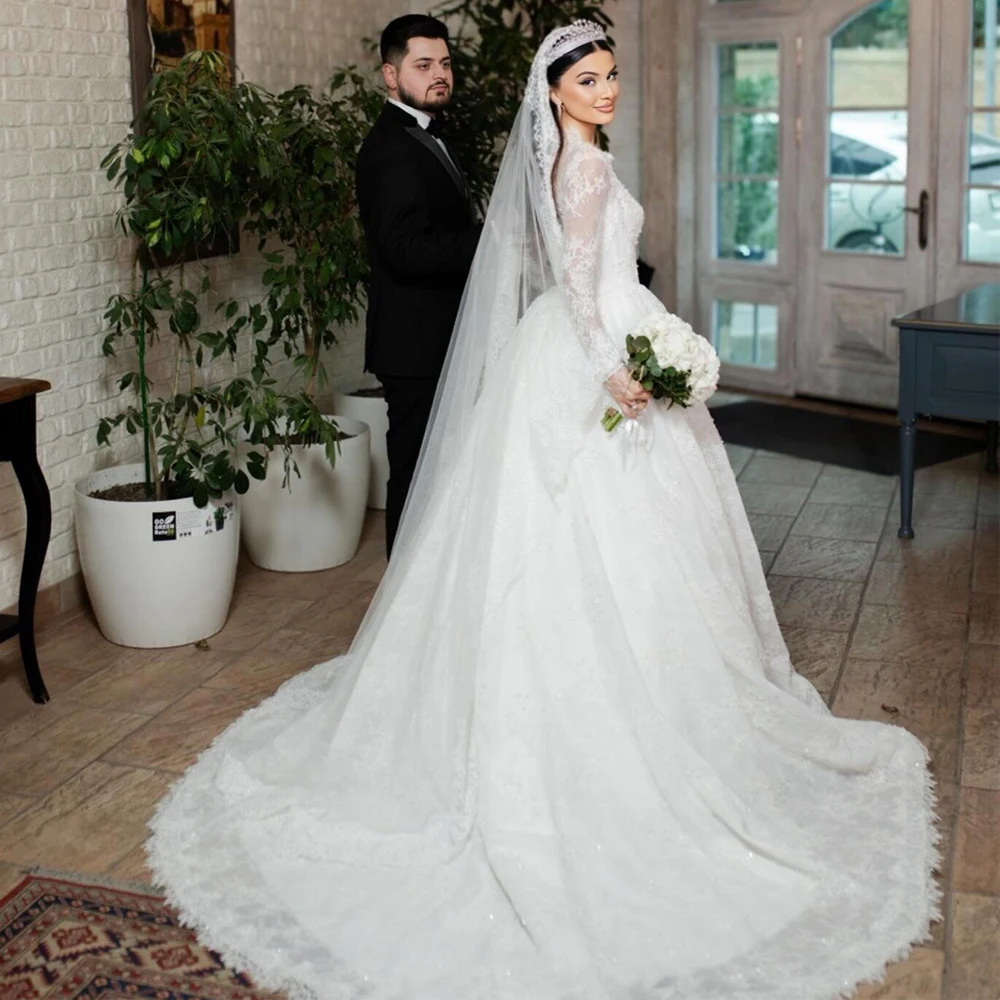 تخصيص أنيقة الكرة ثوب الدانتيل فستان الزفاف الحبيب اللؤلؤ ثوب الزفاف مع جرس كم Vestidos De Noiva