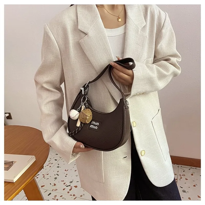 

Opulent Women Bag Demonstrating Impeccable Finishing Presbyopic Printing Shoulder Bag A Desired Item That Completes Any Look