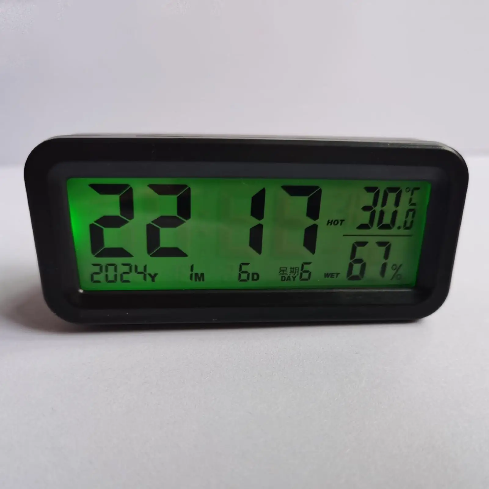 ساعة للوحة قيادة السيارة تعمل بالطاقة الشمسية ديكور داخلي رقمي محمول لاصق ساعة سيارة إلكترونية لشاحنة السيارات