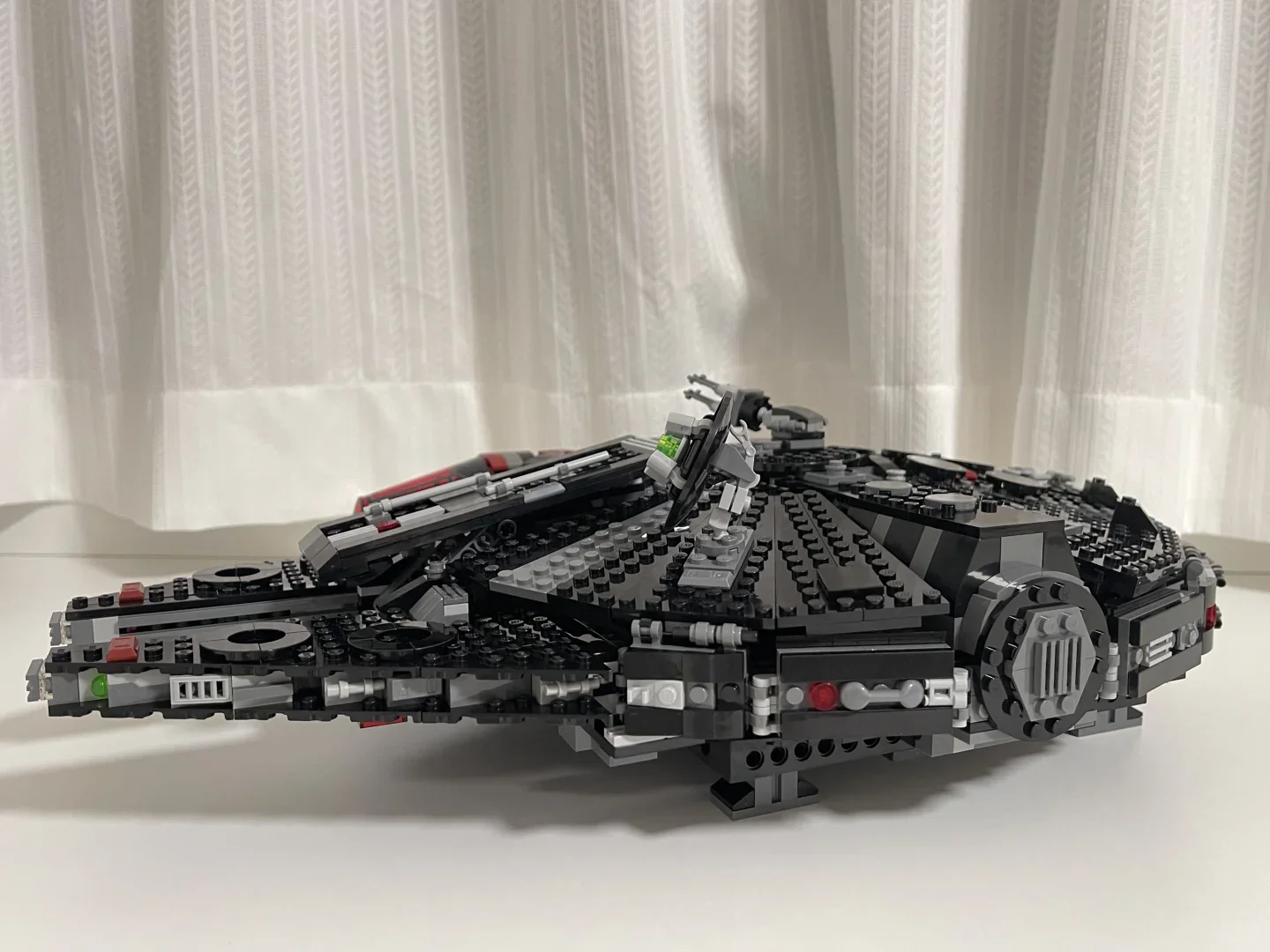 Black Spacecraft Spaceship Model Building Bricks Kit, Home Display Ornament, Creative Festival Gift for Collection