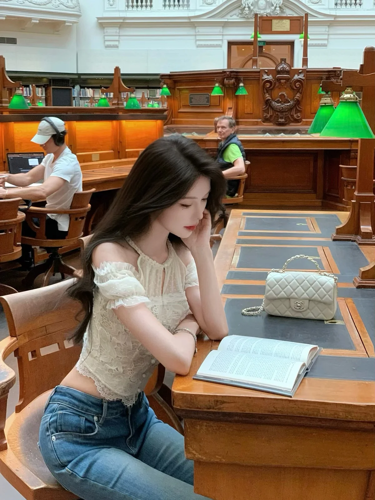 

JustQin Сексуальный облегающий кружевной топ с открытыми плечами, коротким рукавом и круглым вырезом, повседневная одежда для женщин, лето 2026, новинка