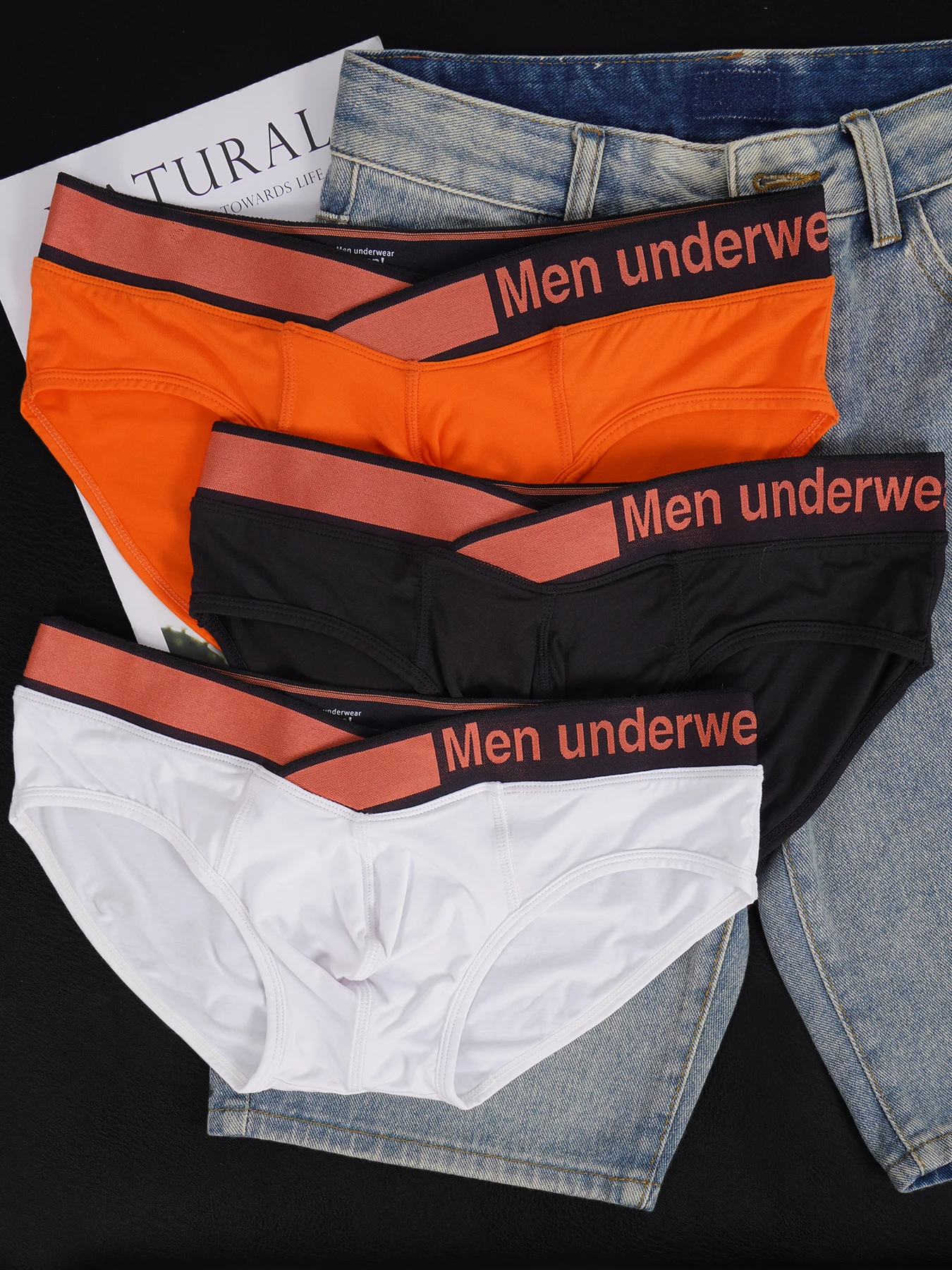 

3 PCS Men's Modal Ultra-Thin Cooling Seamless Briefs, 3D Convex Pouch, V-Shape Contrast Elastic Waistband Summer Daily Underwear
