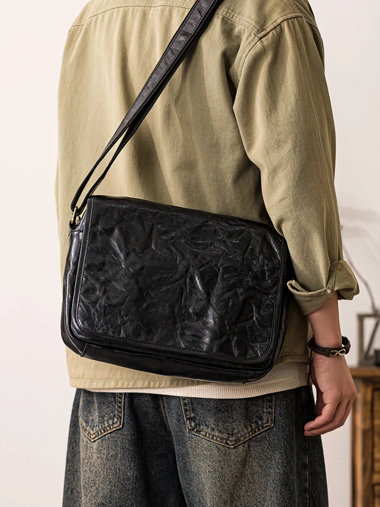 Vintage handmade first layer cowhide pleated large capacity men shoulder bag outdoor travel luxury leather tablet crossbody bag