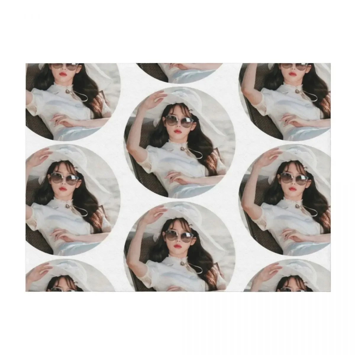 

Jang Man-Wol Throw Blanket Heavy Sofas Luxury Brand Beach Blankets