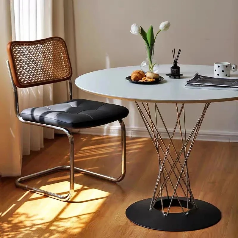 

Industrial Style Metal Round Transparent Tempered Glass Or Solid Wood Tabletop Electroplated Steel Frame 0.8 meters Dining Table