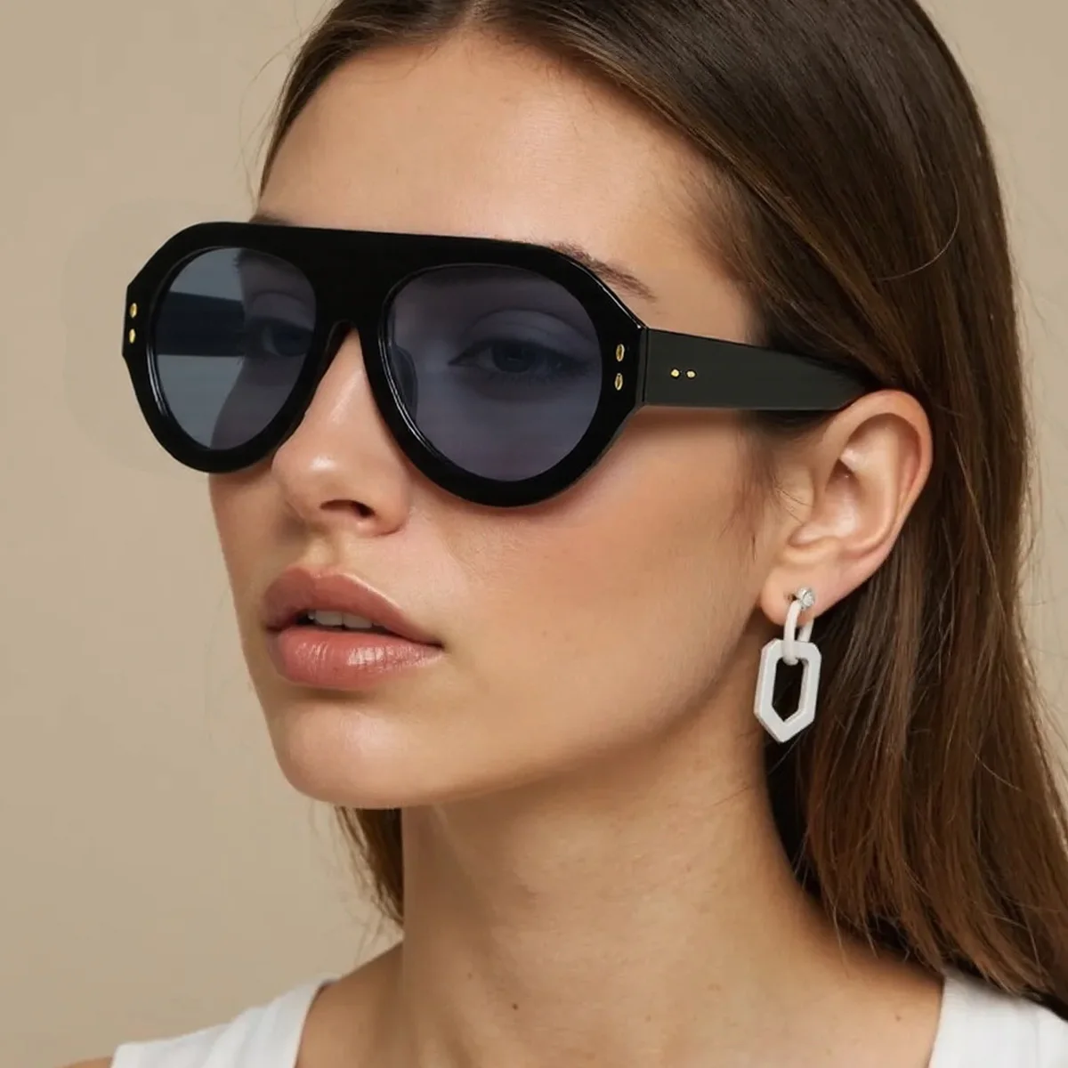 2025, neu in Vintage-Sonnenbrillen für Damen, moderne Mode, roter Farbverlauf, runde Brillen, Damen-Geschenk für Damen-Sonnenbrillen