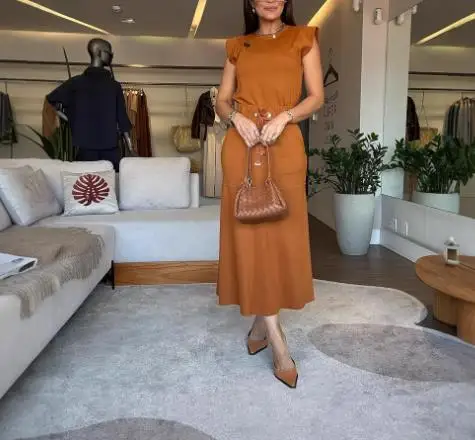 

2025 Summer New Women's Simple Sleeveless Slim Fit Solid Color Comfortable Skirt Set