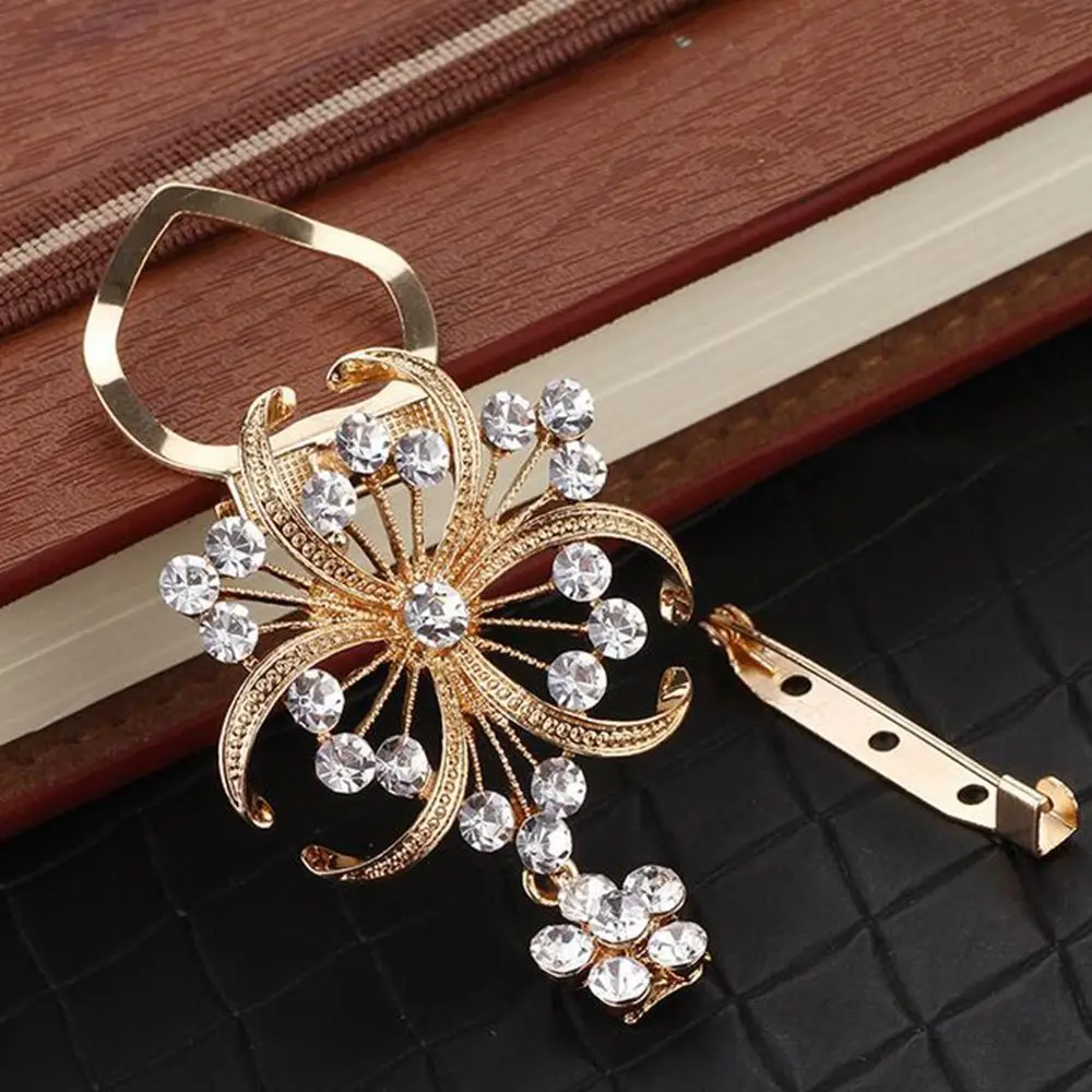 High Quqlity Romantic Dress Flower Prom Bridesmaid Alloy Crystal Women Brooches Wedding Pearl Pins