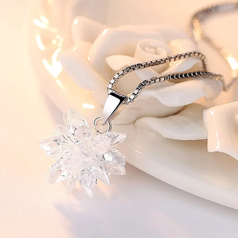 New Fashion Ice Flower Crystal Women\'s Necklace New Flower Luxury Romantic Pendant Bride 3D Snow Flower Wedding Accessories