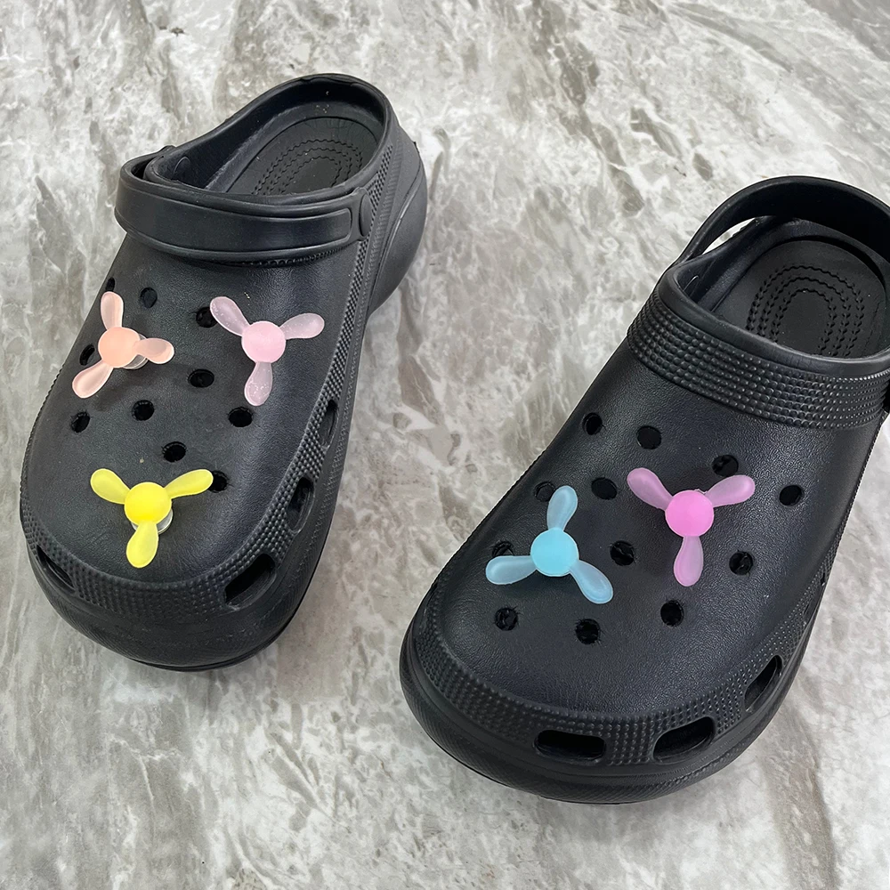 

5pcs Windmill Luminous Shoe Charms For Clogs Garden Shoes Outdoor Hole Shoes Decoration, DIY Rotating Accessories