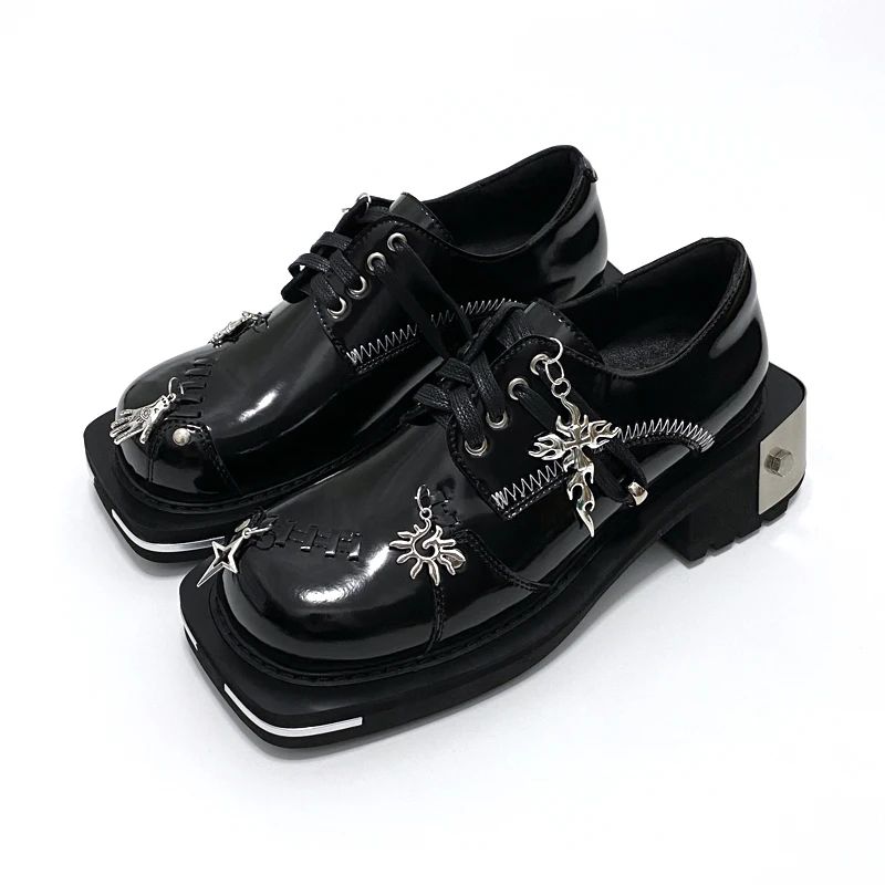 Men Streetwear Dark Black Fashion Genuine Leather Casual Shoes Man Metal Decorationr Punk Real Cowhide Leather Motorcycle Shoe