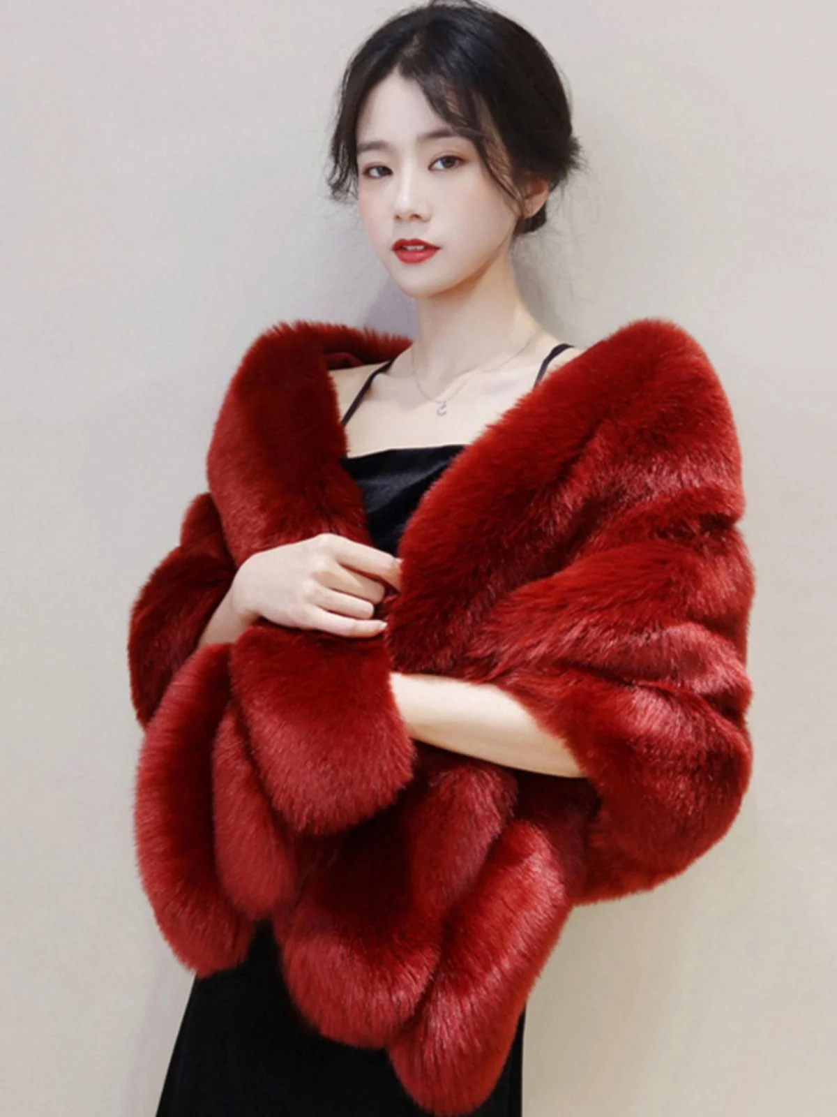 

Red Wedding Dress Shawl Women's Autumn Winter Fur Fur Coat Evening Dress High End Wedding Gown Straight Cut Style