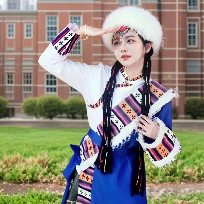 

A set of new minority Tibetan dance travel photography photo clothes and Tibetan clothes