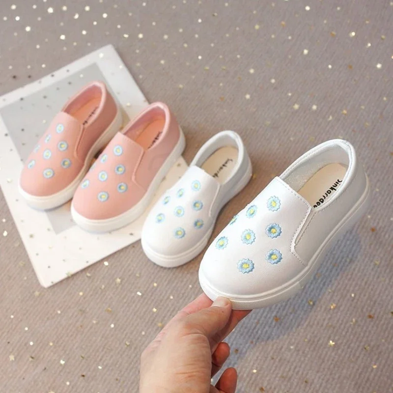 2025 Loafers Children Walk Girl Shoes Spring Autumn Fashion Casual Pu Flat Shoes Slip on Embroidered Casual Shoes