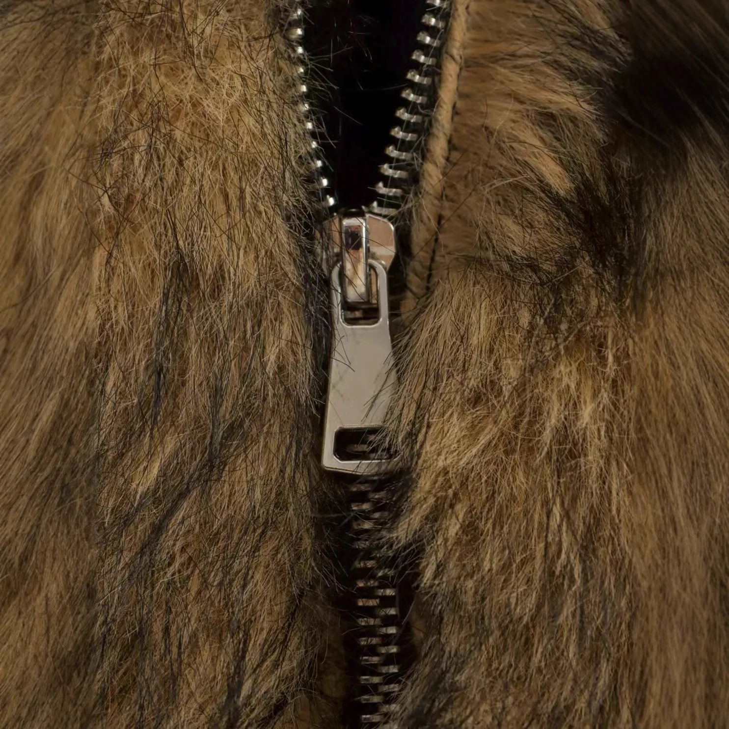 KIDCRKJ Winter Women Faux Fur Coat Gradient Colored Furry Fur Jacket Coat For Female Thick Warm Fluffy Lady Artificial Fur Coat