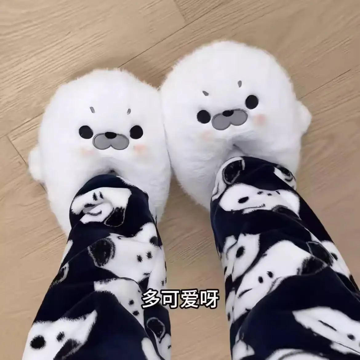 

Women Home Slippers 2025 New Women's Cute Seal Plush Slippers Thickened Cloud Like Comfort Non Slip Warm Indoor Outdoor Shoes