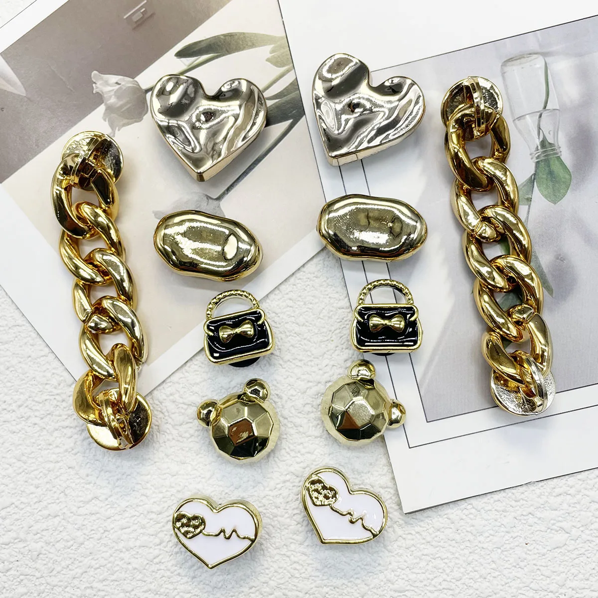 12PCS Punk Golden Handbag Shoe Charms DIY Chains Accessories Bling Bear Clogs Shoes Buckles Decorations Funny Heart Shoe Clips