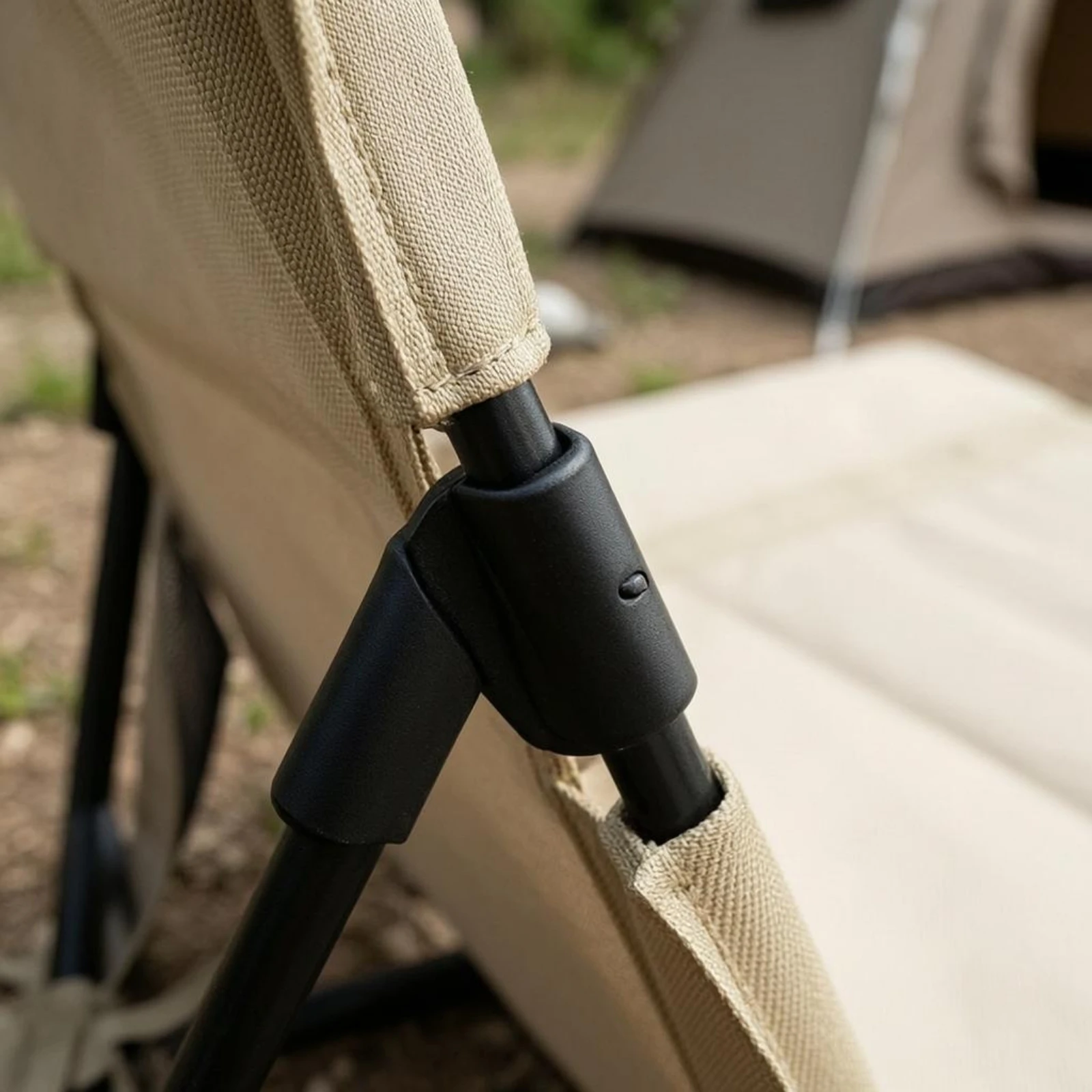 Low-Slung Lawn Chair Oxford Textile Lightweight Folding Lawn Chair Outdoor Seating Mesh Pocket Stitched Paneling view 6