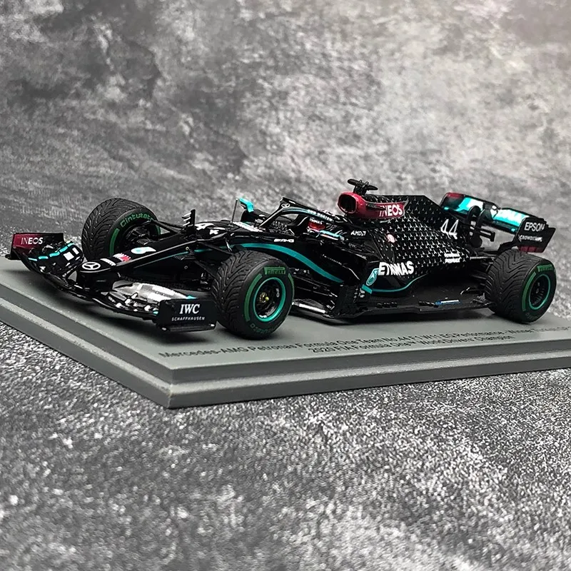 1/43 F1 شرارة مرسيدس هاميلتون 2020 W11 الجائزة الكبرى التركية 7th Championship Edition نموذج سيارات سطح المكتب نموذج ثابت هدايا الصبي