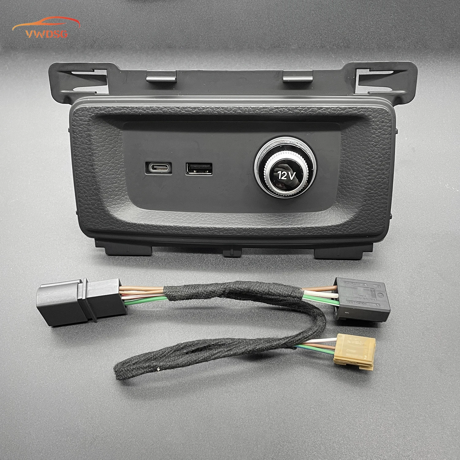 Automotive Parts And Interior Components USB Typec Charging Port FOR AUDI Q5 FY Rear Cigarette lighter