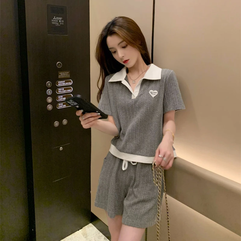 Grey POLO Collar Short Sleeved Shorts Set Women Summer Loose Fit Age Reducing Plosive Street Casual Sportswear Two-piece Set