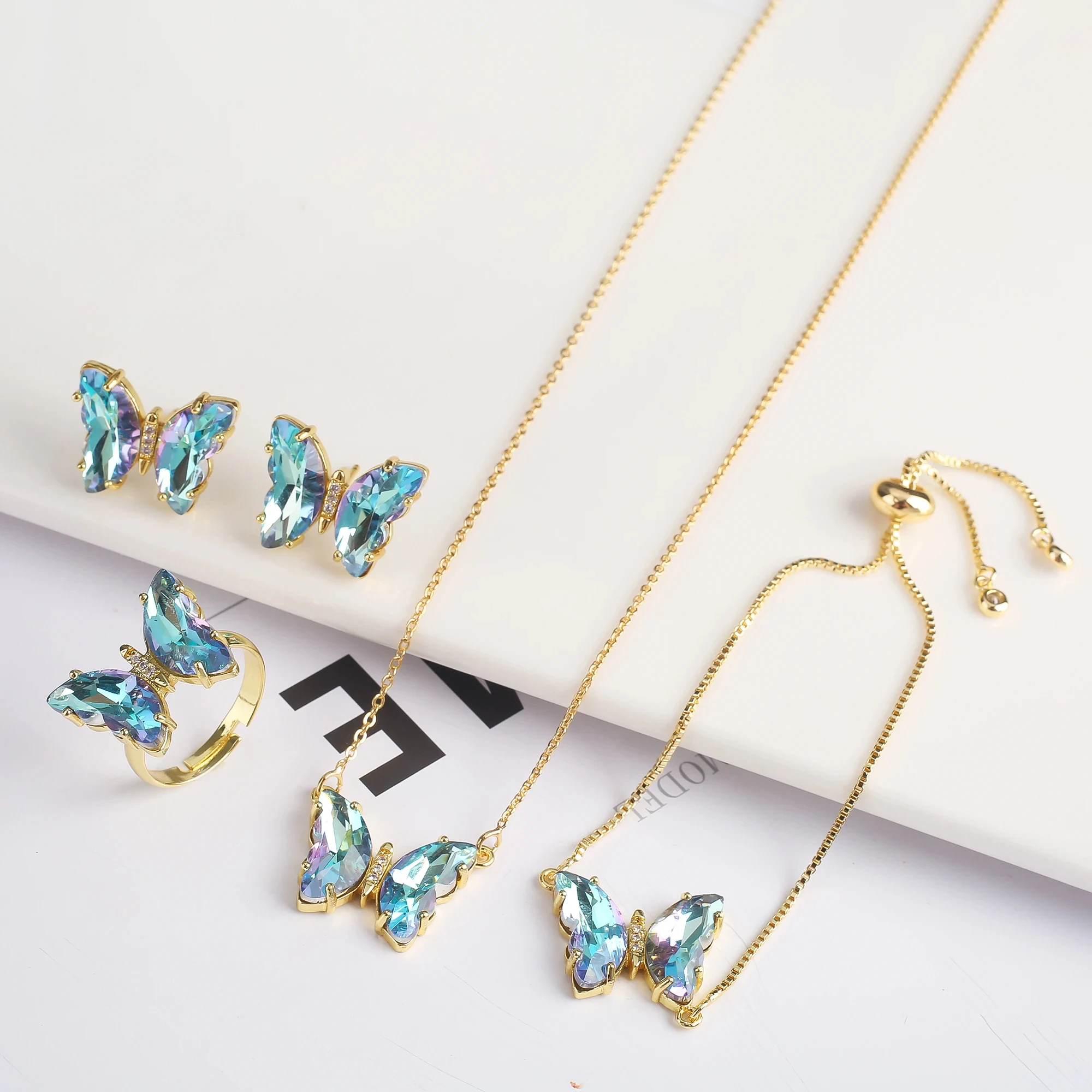 Women Shiny Crystal Butterfly Pendent Necklace Sets Romantic Jewelry Bracelet Ring Necklace Earring Set Dinner Dress Accessories