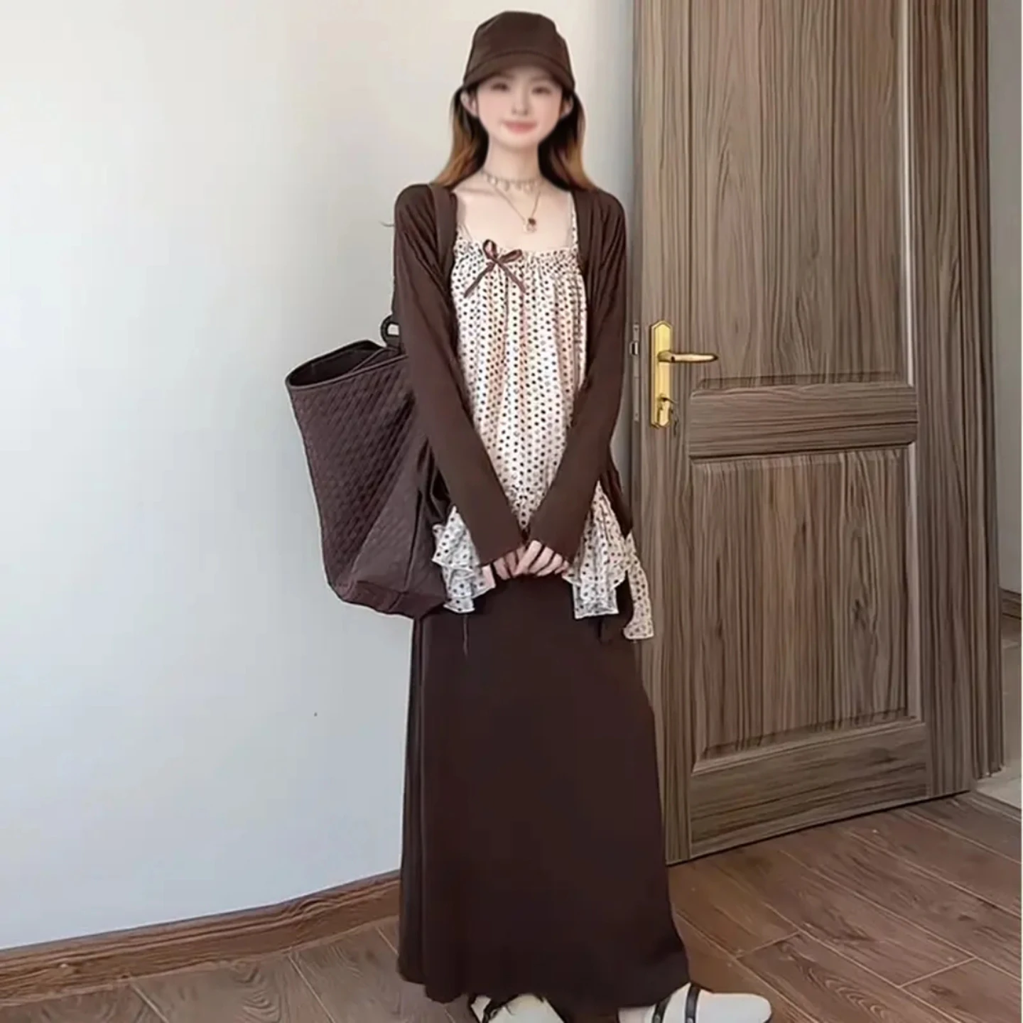 fashionable-pregnant-women's-three-piece-set-korean-style-sleeveless-top-skirt-and-cardigan-slimming-autumn-wear