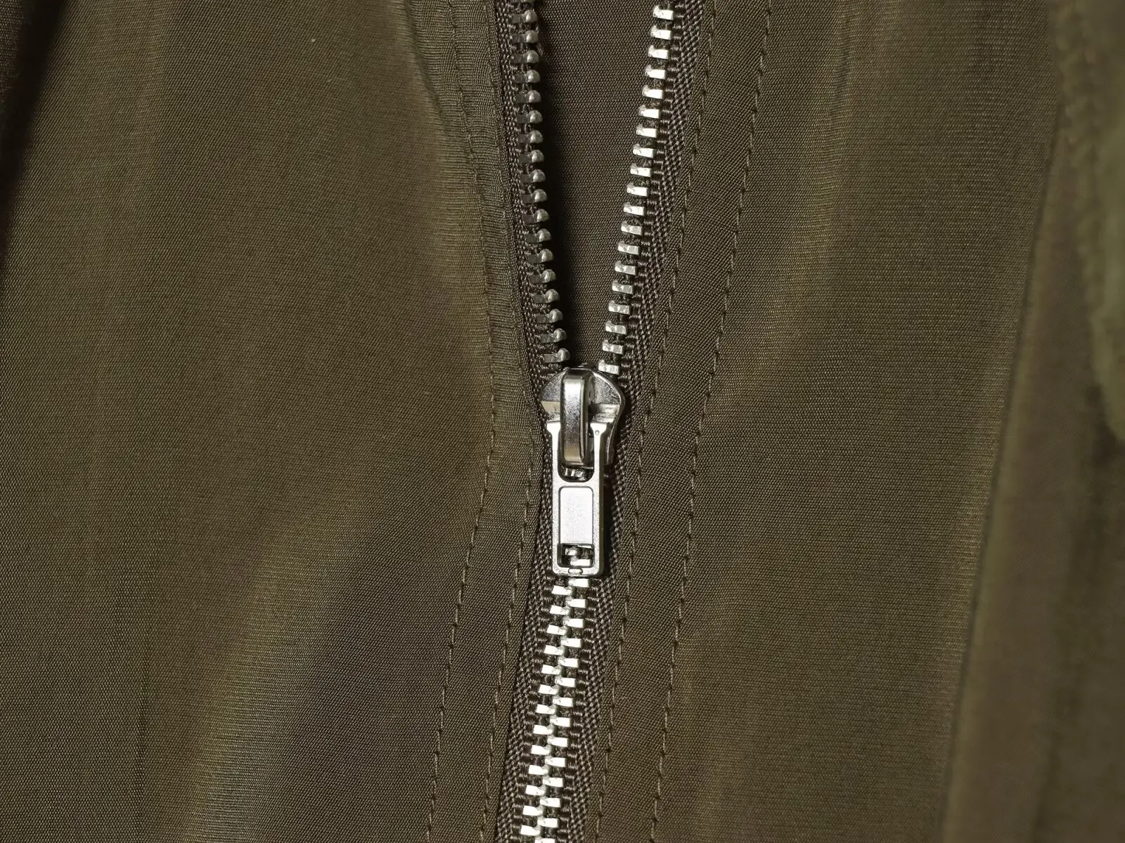 BSAY Streetwear Damen Crinkle-Textur Zweiteiler Set mit Reißverschluss-Bubble-Cropped-Jacke und Hochtaillierter Cargo-Hose mit Geradem Bein, Casual-Outfit – Detail 14
