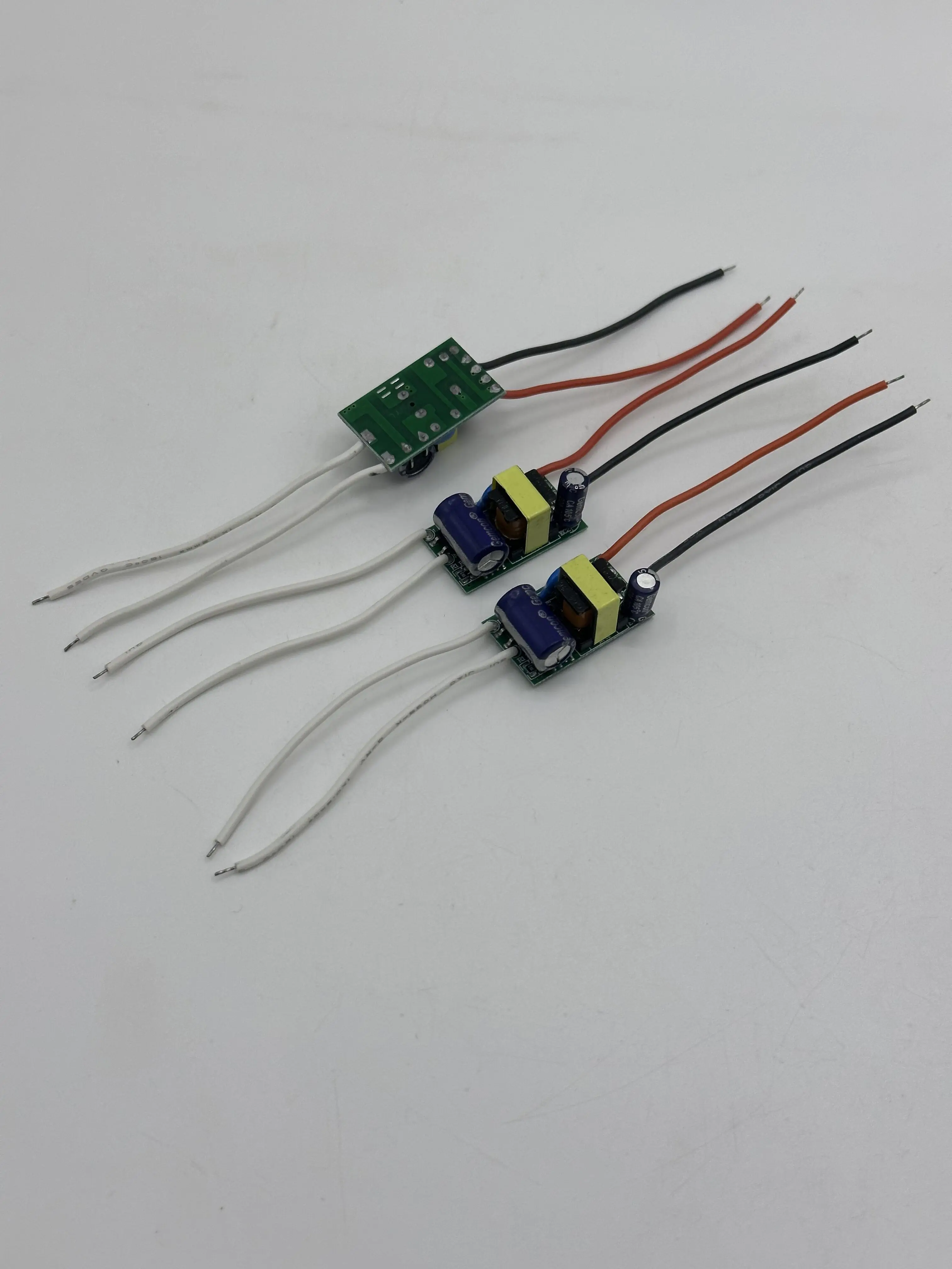 Alimentation LED 1-3X1W, courant constant intégré, éclairage 110-265V sortie 300mA