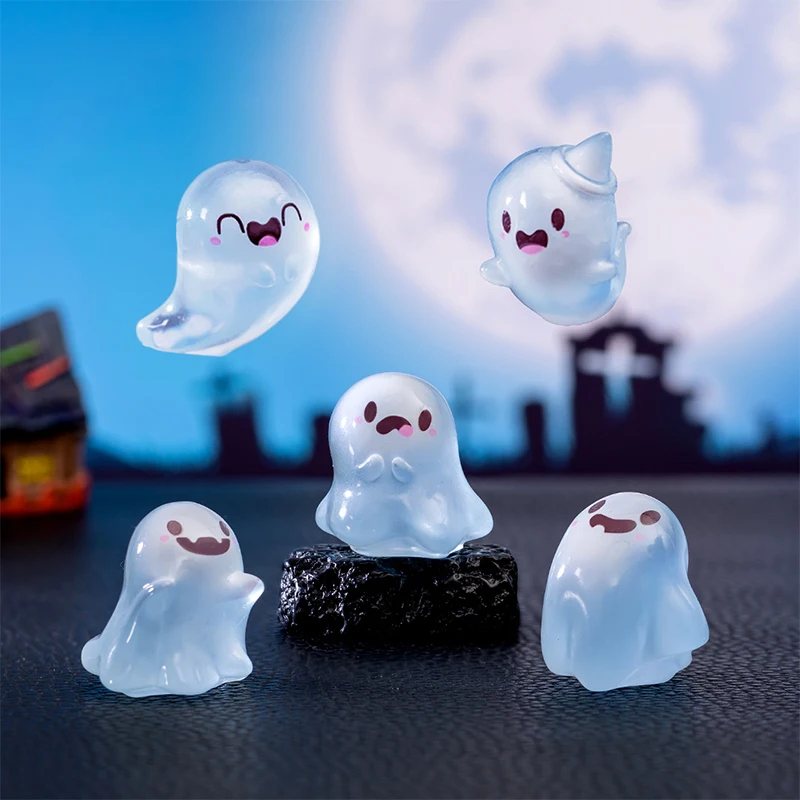 Cute Mini Glow-in-the-dark Halloween Ghost Dolls Moss Micro Landscape Ornaments DIY Desktop Decoration Kawaii Resin Crafts