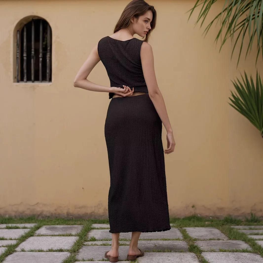Elegant Fashion Black Sleeveless Button-up Short Top With Embossed Knit Long Skirt Women's Set Summer Dresses 2026 Prom Midi