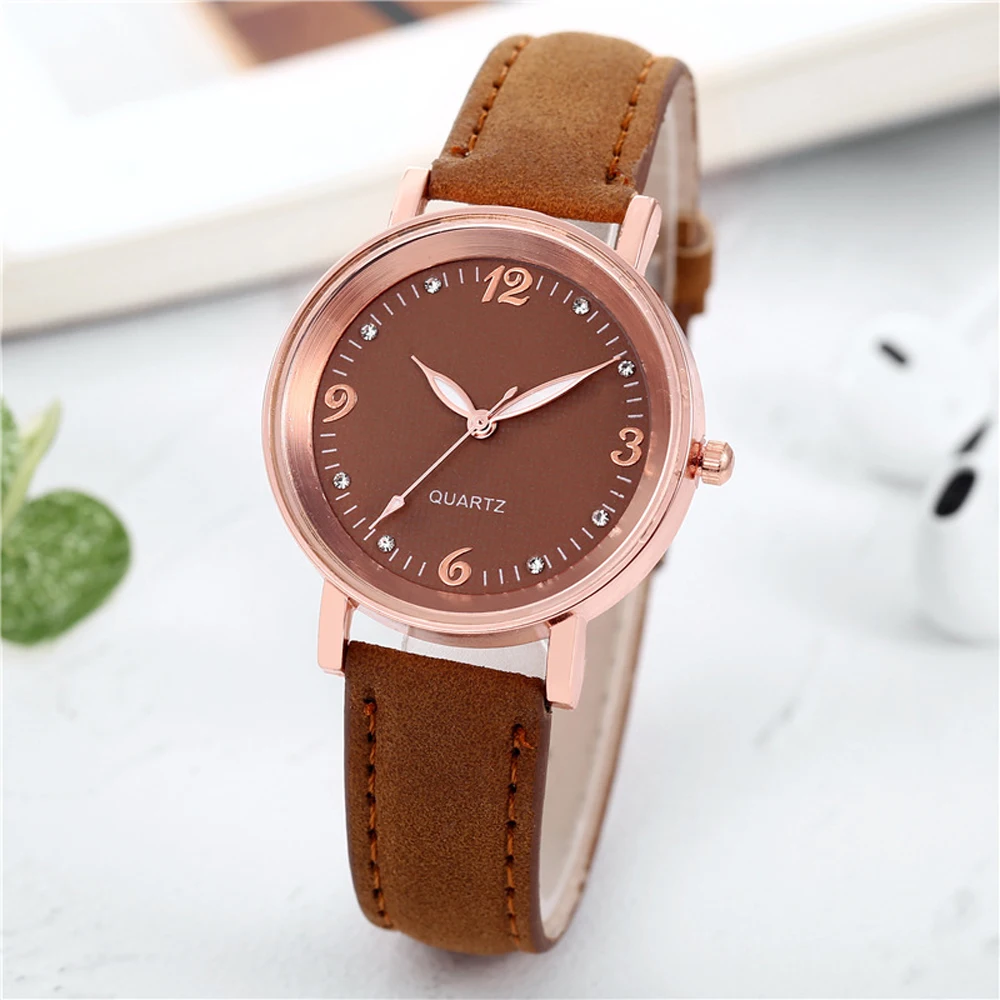 Frauen Uhr Einfache Vintage Casual Leder Band Neue Strap Kleid Damen Analog Quarz Armbanduhr