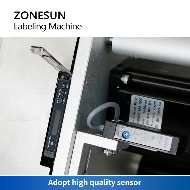

ZONESUN Mobile Labeling Machine Flat Cosmetics Surface Card Box Packet Carton Label Applicator Production Line ZS-TB170