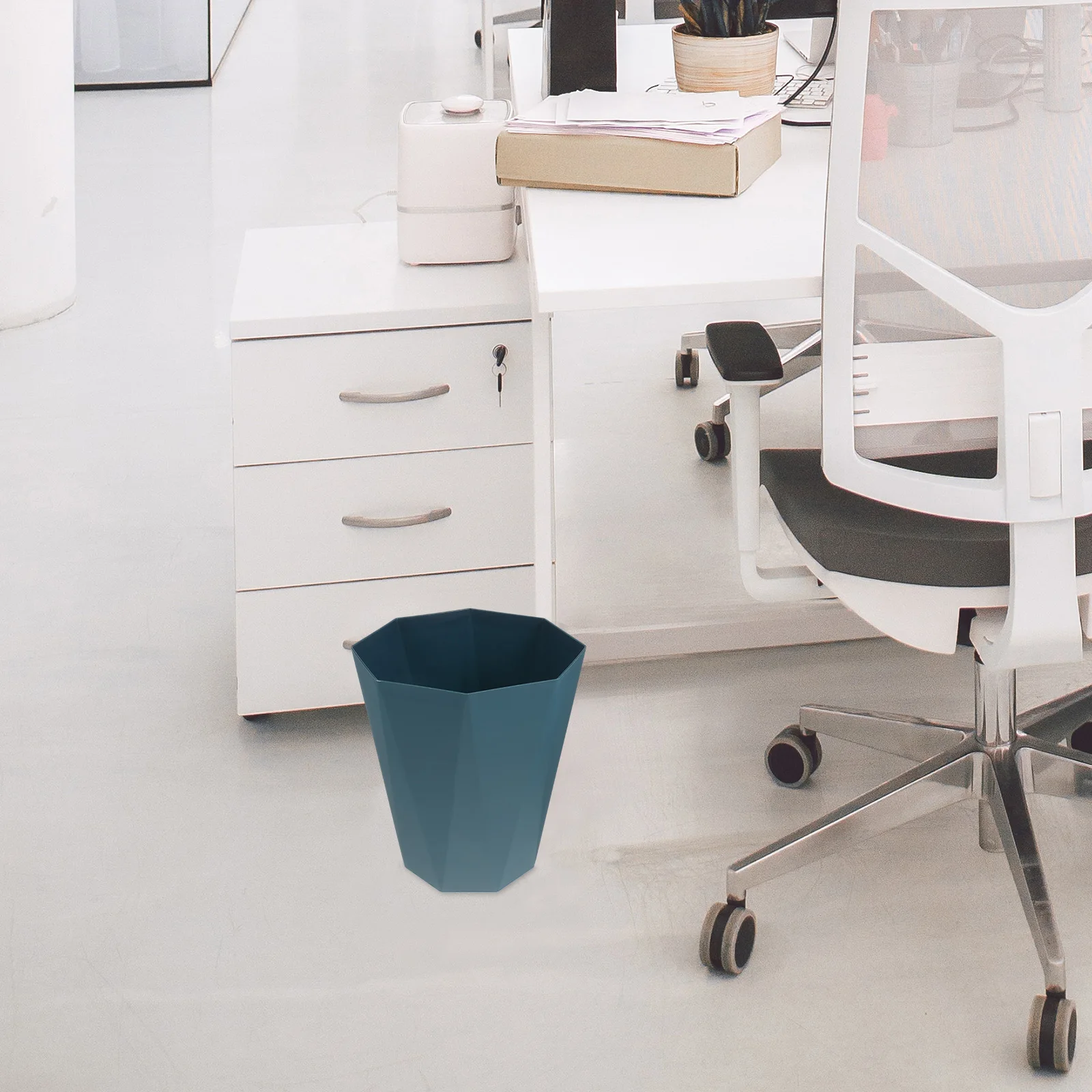 

Household Trash Can Small Garbage Cans Compact Foldable Bedroom Bathroom Waste Baskets Office Table Bin Plastic smooth