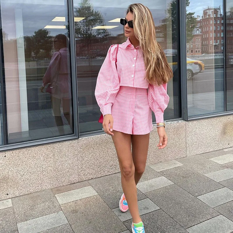 2026 Women 2 Piece Set Pink Gingham Long Sleeve Crop Top Blouse High Waist Shorts Casual Sweet Plaid Co-ord Set Spring Autumn view 4