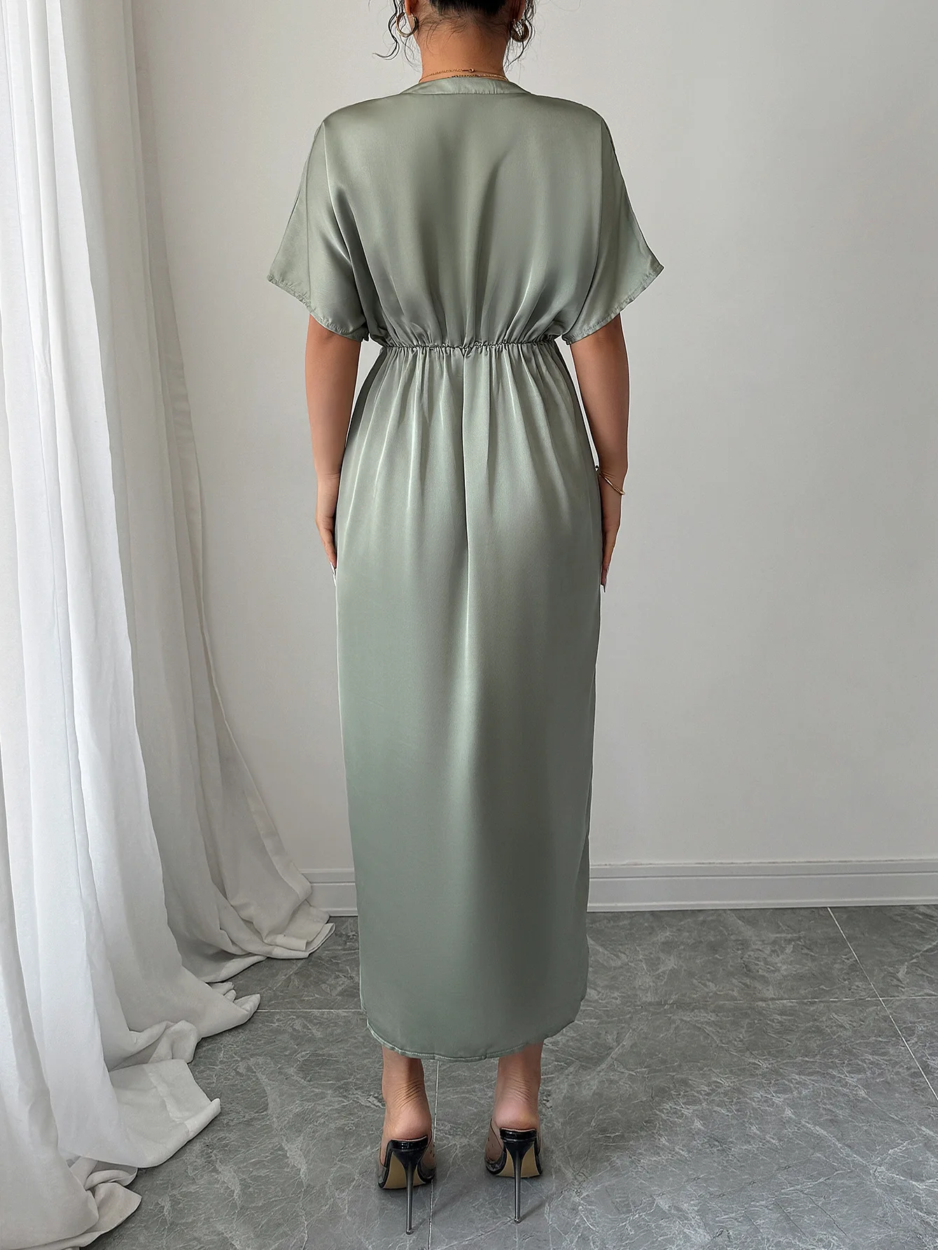 

Women's Dress Summer Elegant Temperament V-Neck Side Open Waist Dress Gorgeous Socialite Style Retro Slim Fit Commuting Dress