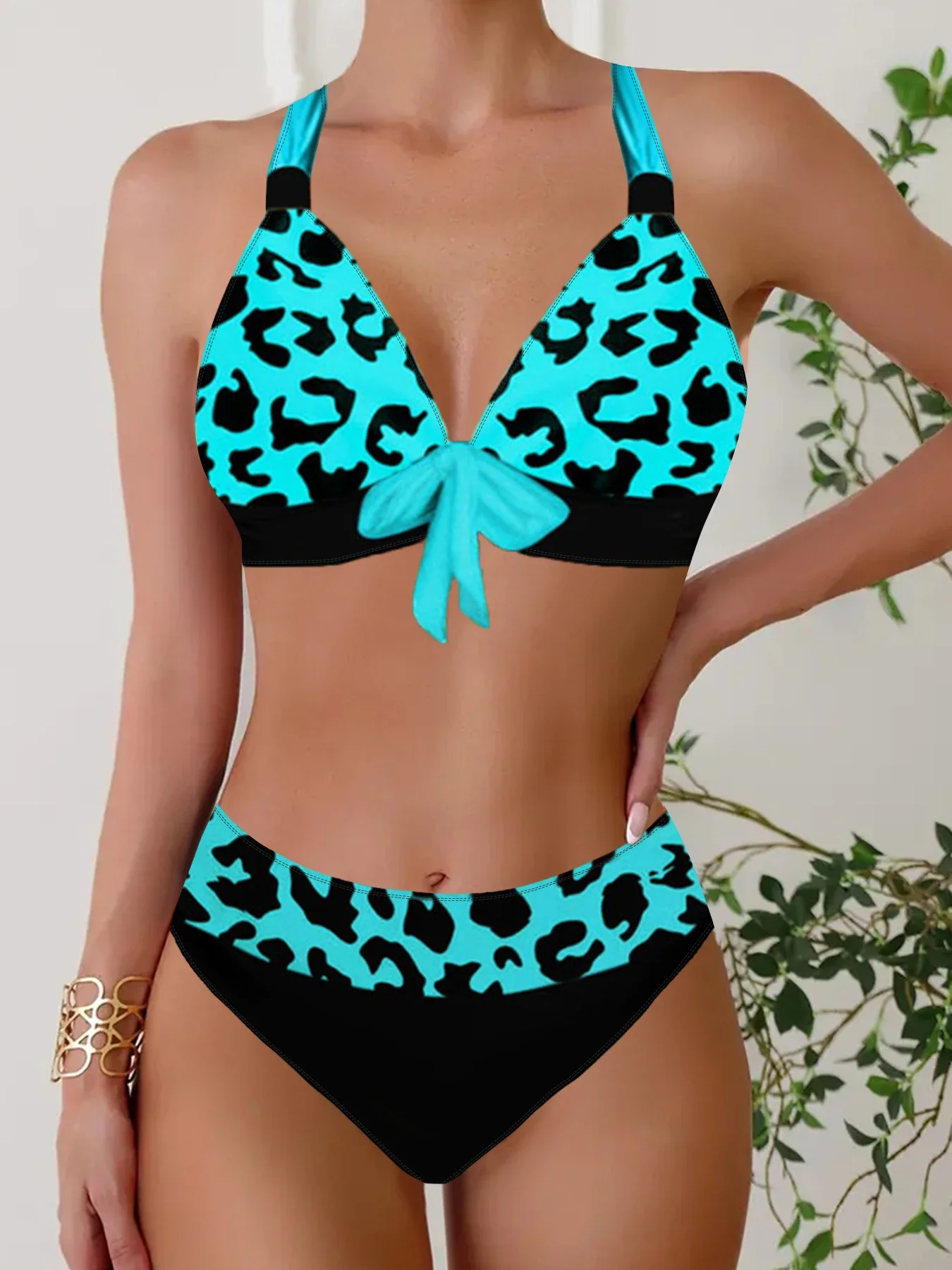 2025 New European and American Fashion Printed Swimsuit Women's Sexy Bikini Resort Beach Hot Spring Swimsuit