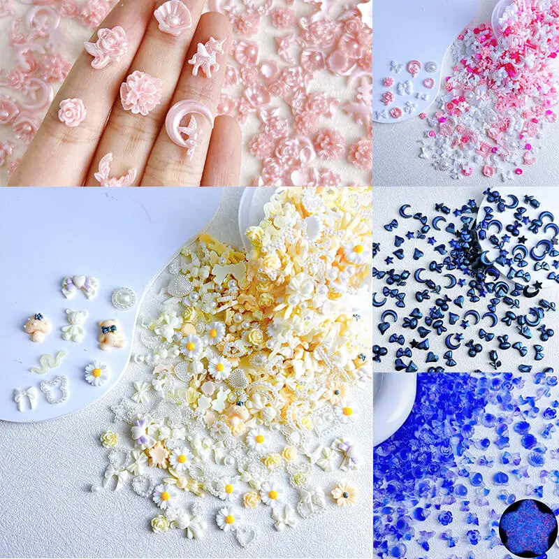 50pcs Random Mixed Resin Flower Butterfly Nail Charms Cute White Pink Star Moon Rabbit for Nail Art Decorations DIY Accessories