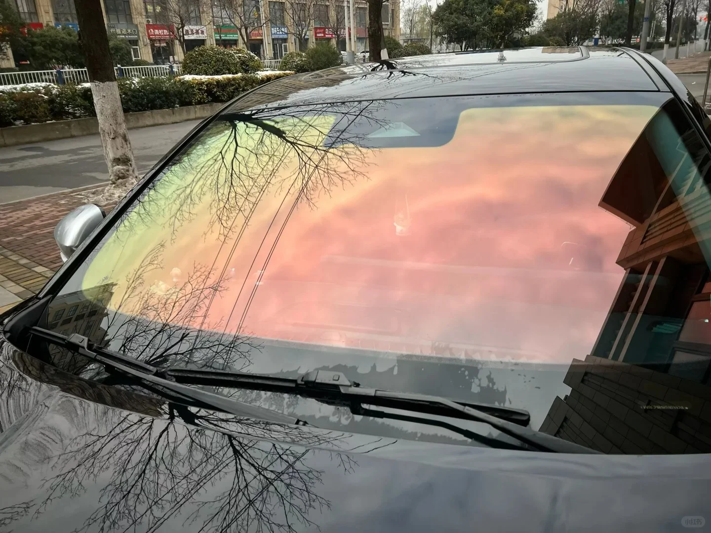 VLT 78% Rote Auto-Chamäleon-Fensterfolie Geisterrosa Farbwechsel Modifizierte Tönungsglasfolie Solar-Dekorative Schutzfolien – Detail 11