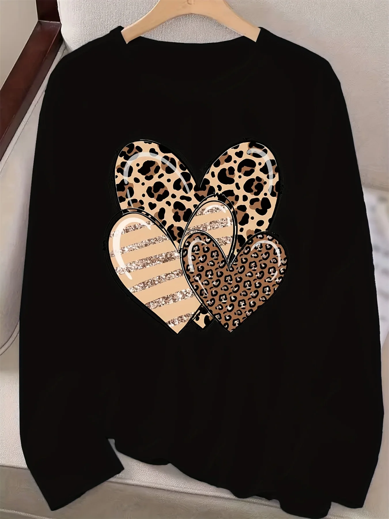 Women's autumn and winter 100% pure cotton fashionable casual heart-shaped pattern printed loose round neck long sleeved T-shirt