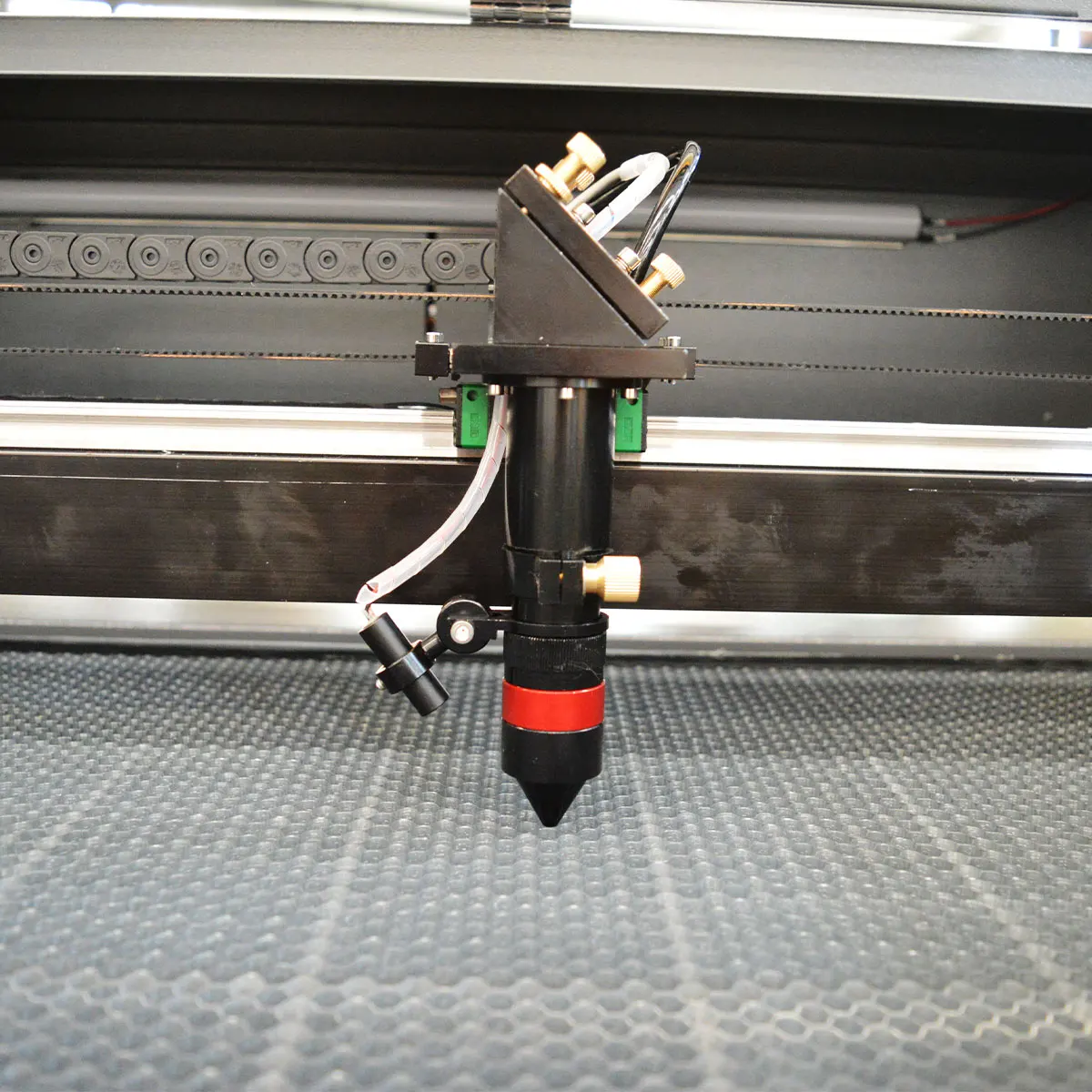 9060 100W Nieuwe Desktop CO2 Laserbewerkingsapparatuur voor Precieze Gravure en Snijden, Diepmarkering Machine voor Kleine Bedrijven