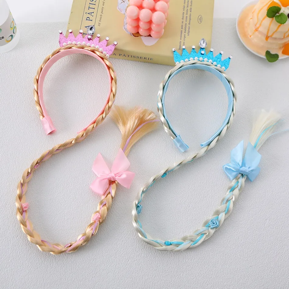 

Детские парики, повязки на голову, длинные косы принцессы, парики, головные уборы с короной для девочек, аксессуары для волос, праздничный реквизит для наряда